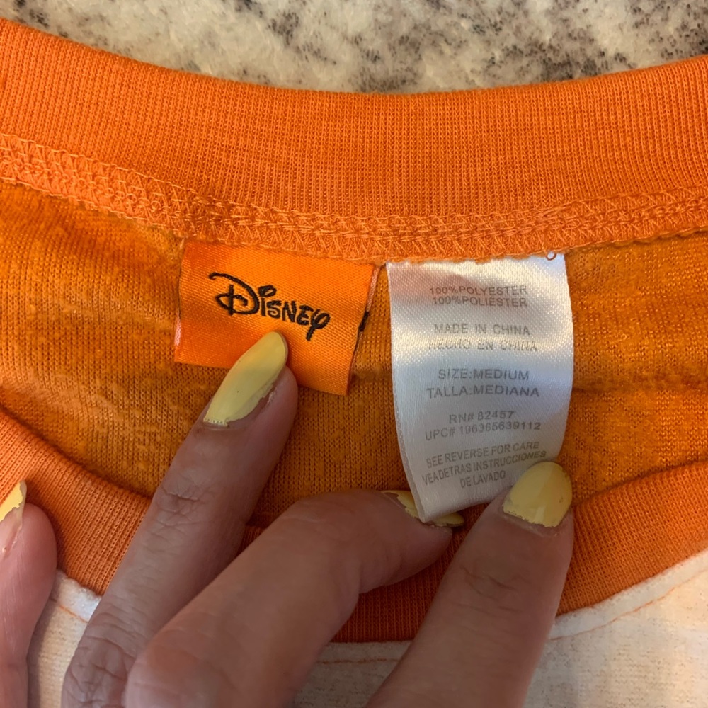 Disney women’s Halloween pajamas size medium - Picture 5 of 5